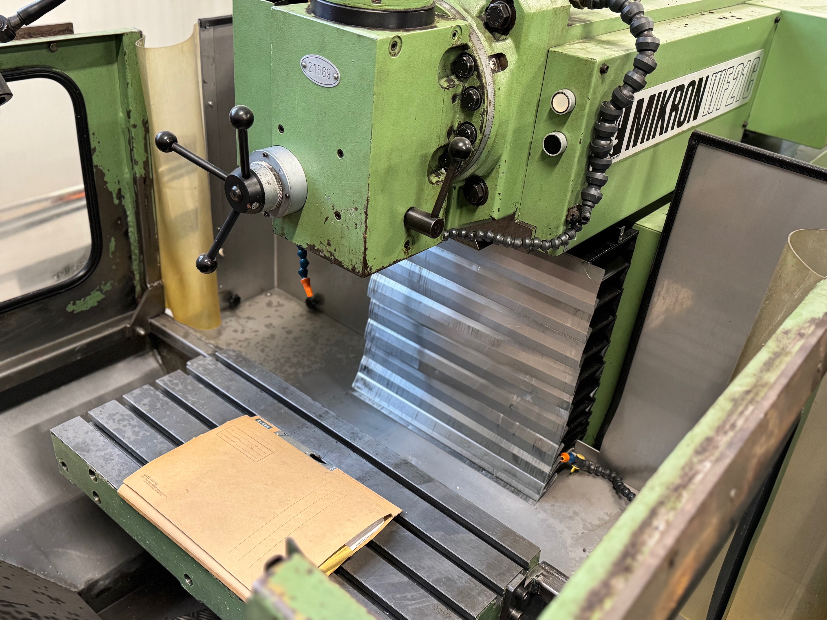 CNC Werkzeugfräsmaschine MIKRON WF 21 C