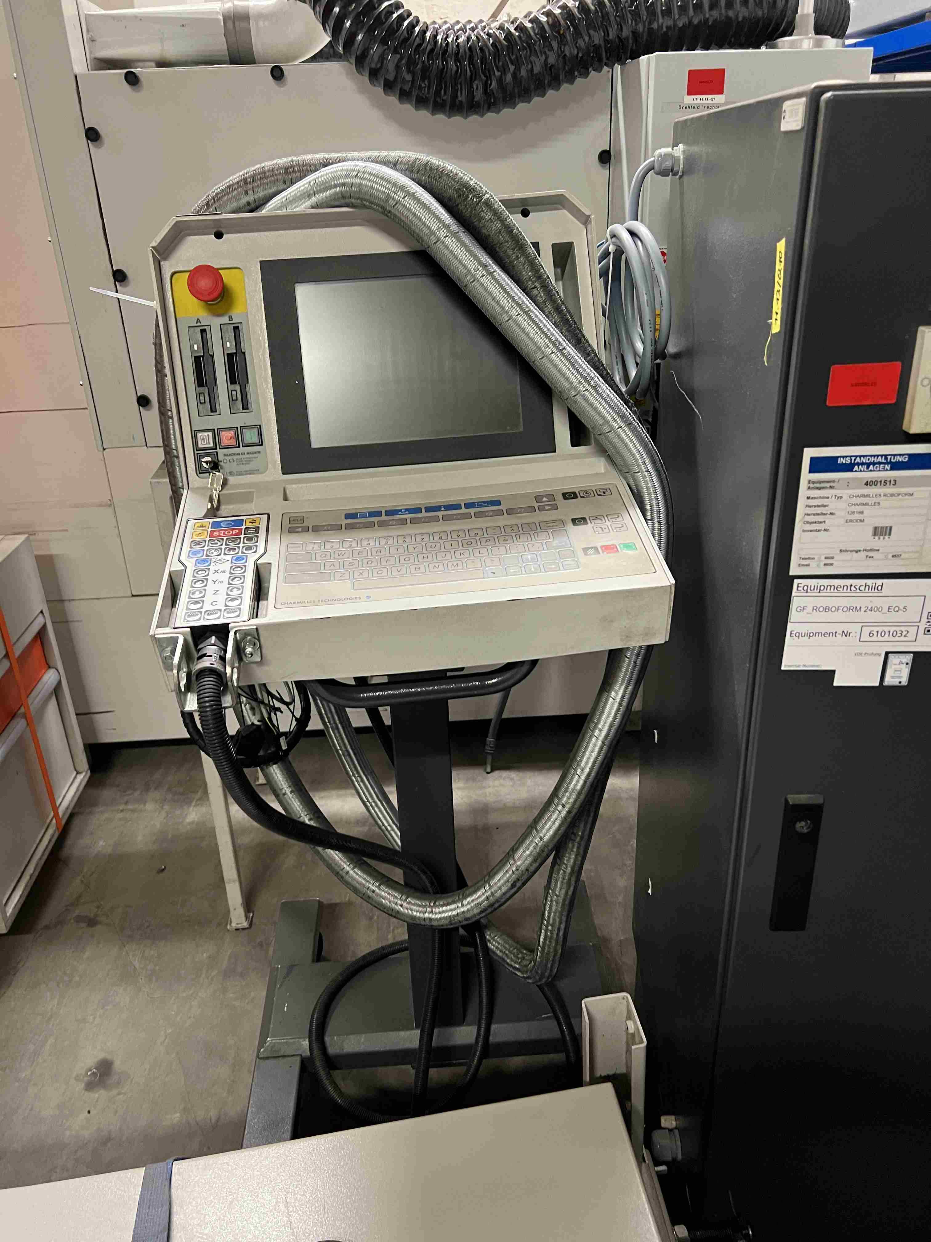 CNC Senkerodiermaschine CHARMILLES Roboform 2400