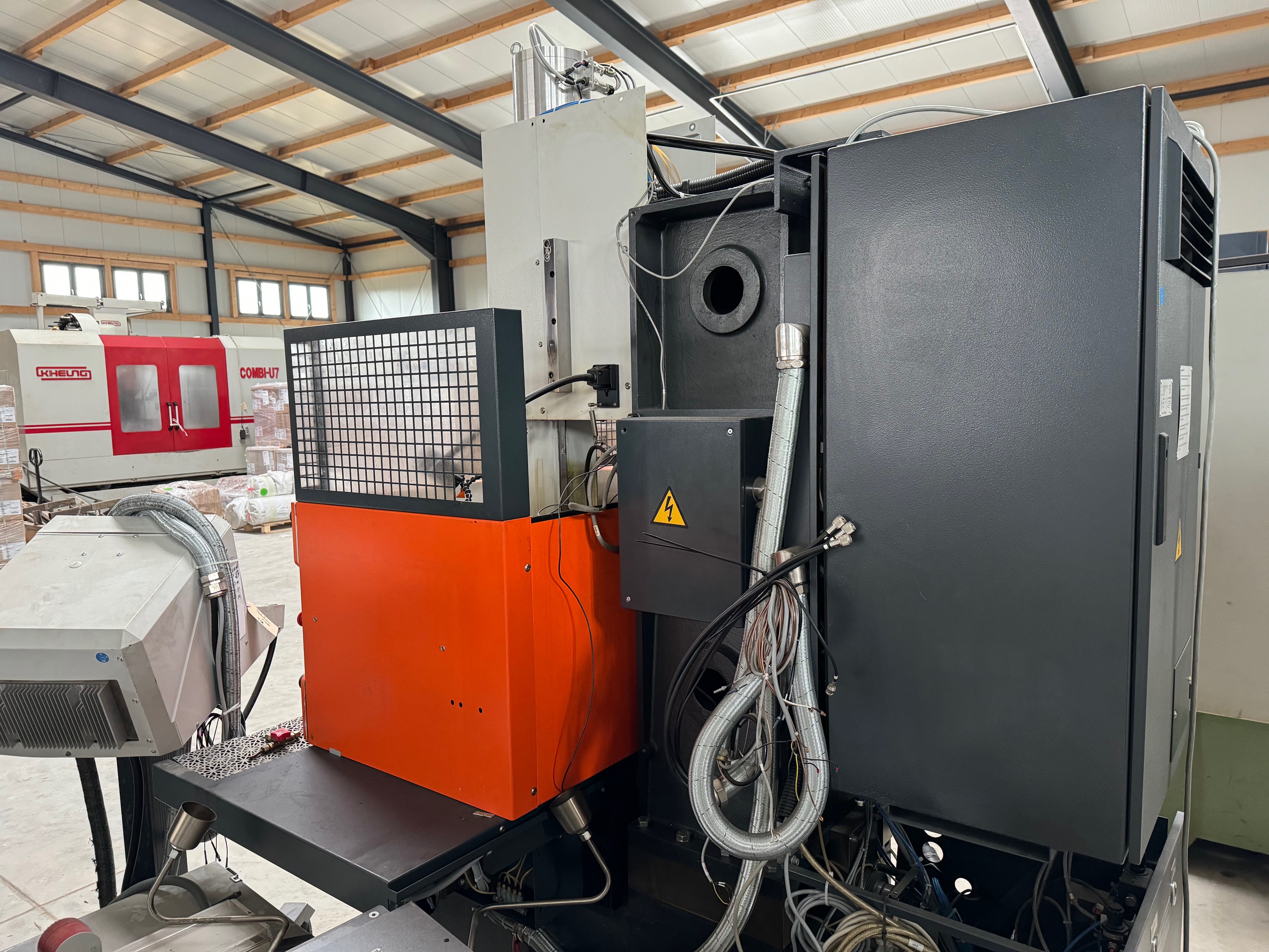 CNC Senkerodiermaschine CHARMILLES Roboform 2400