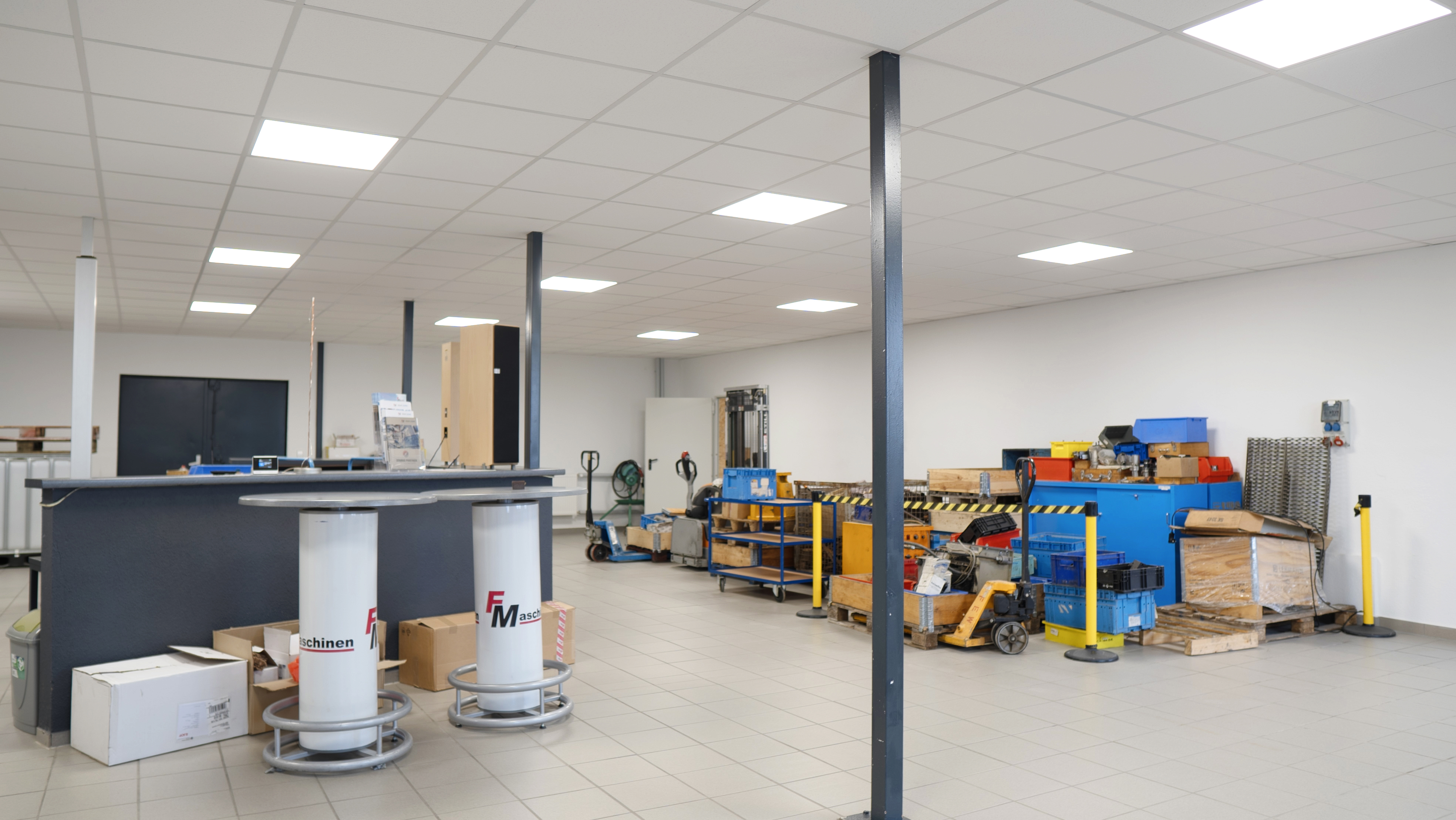 Hallenflächen, Lagerflächen, Produktionsflächen mit Büros in Schwäbisch Gmünd zu vermieten