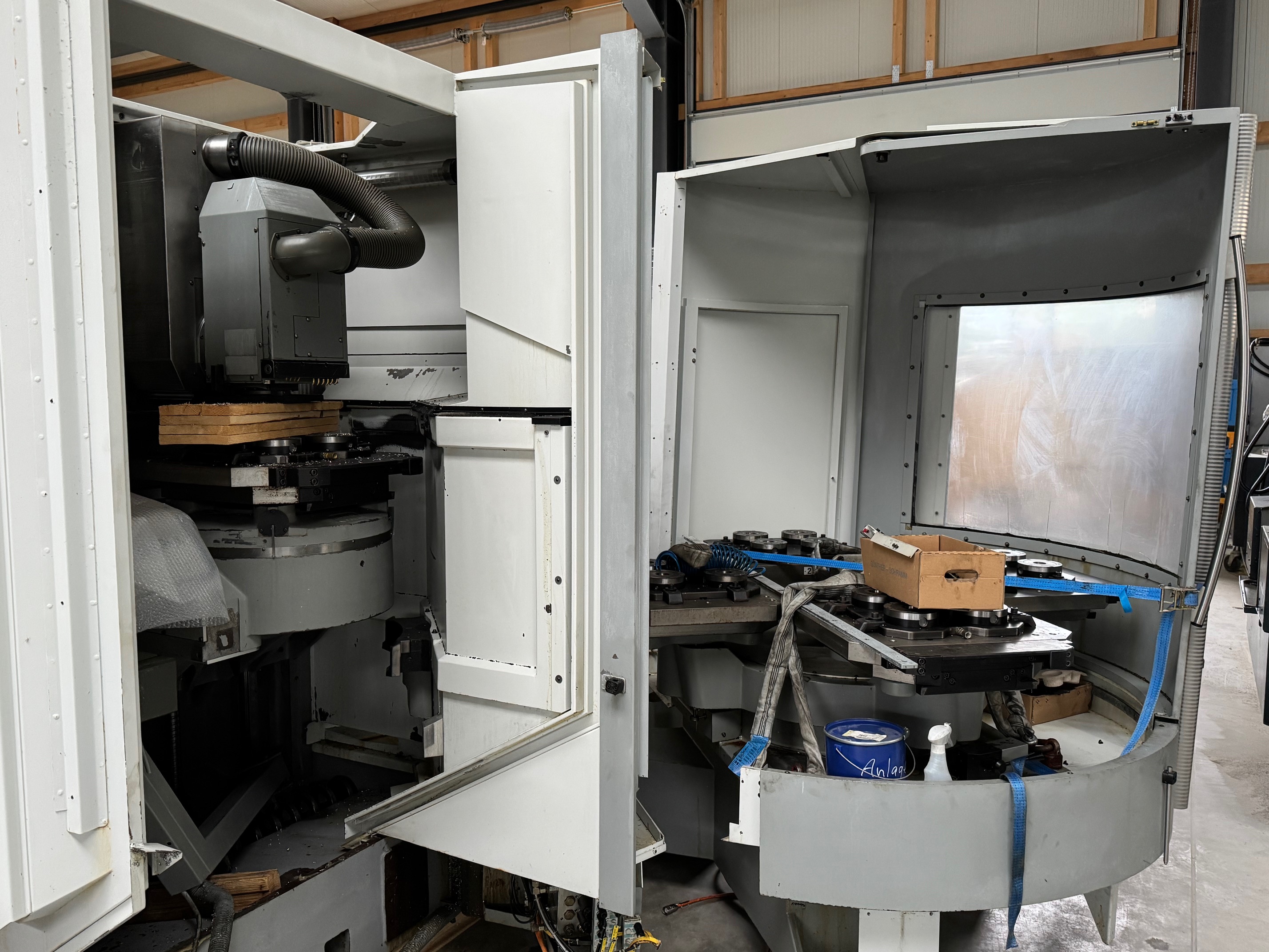 CNC Bearbeitungszentrum DECKEL MAHO DMU 60T RS3