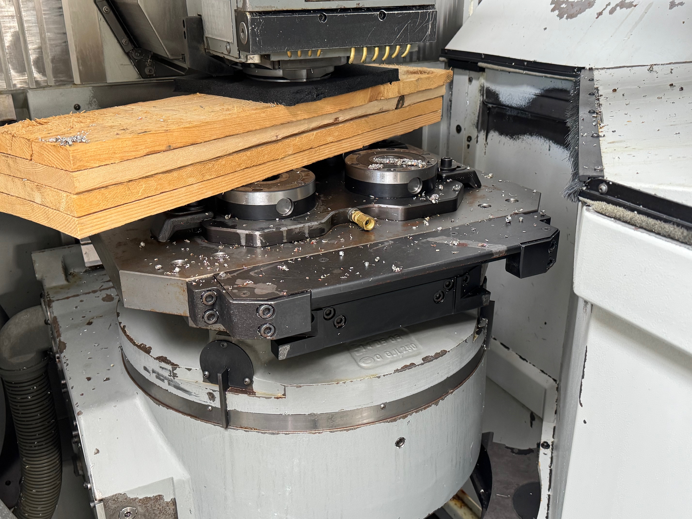 CNC Bearbeitungszentrum DECKEL MAHO DMU 60T RS3